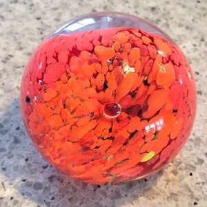 GORGEOUS VINTAGE ART GLASS PAPERWEIGHT. HAND BLOWN OPAL ART STUDIO.